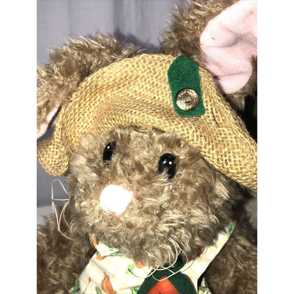 Vtg Easter decor lot  egg basket/Brass Button Collectable bunny plush/candles - Picture 10 of 16